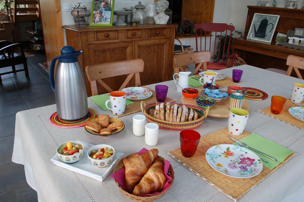 B&B La Maison Des Collines Autour Chambres D'Hotes La Chapelle  Eksteriør billede